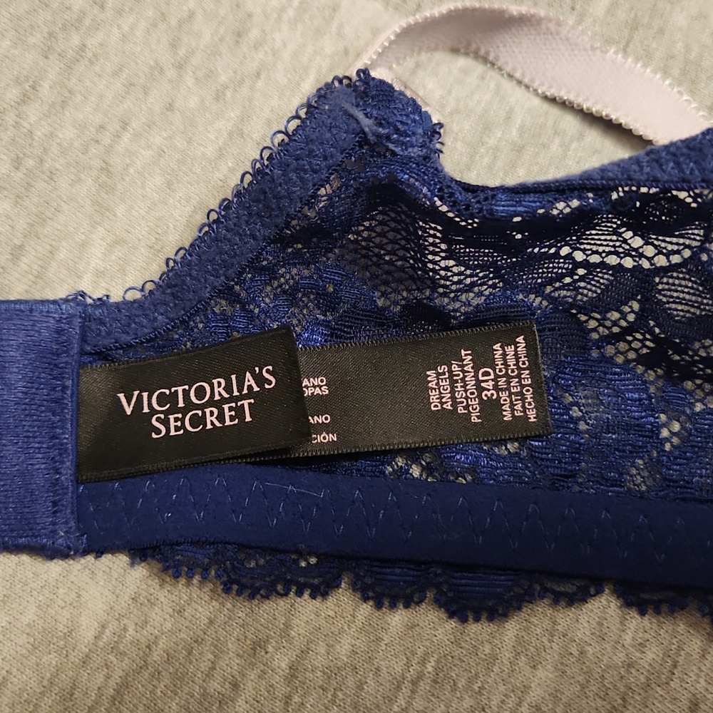 Victoria's secret bra - Picture 4 of 4